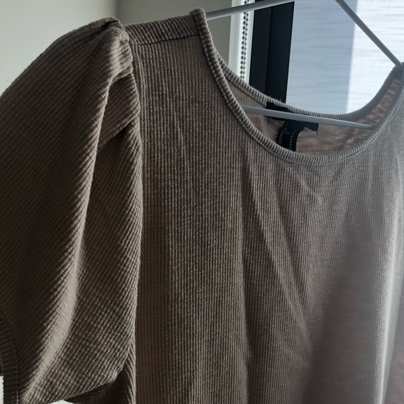 Adorable cream/beige ribbed babydoll dress/top - Picture 3 of 10